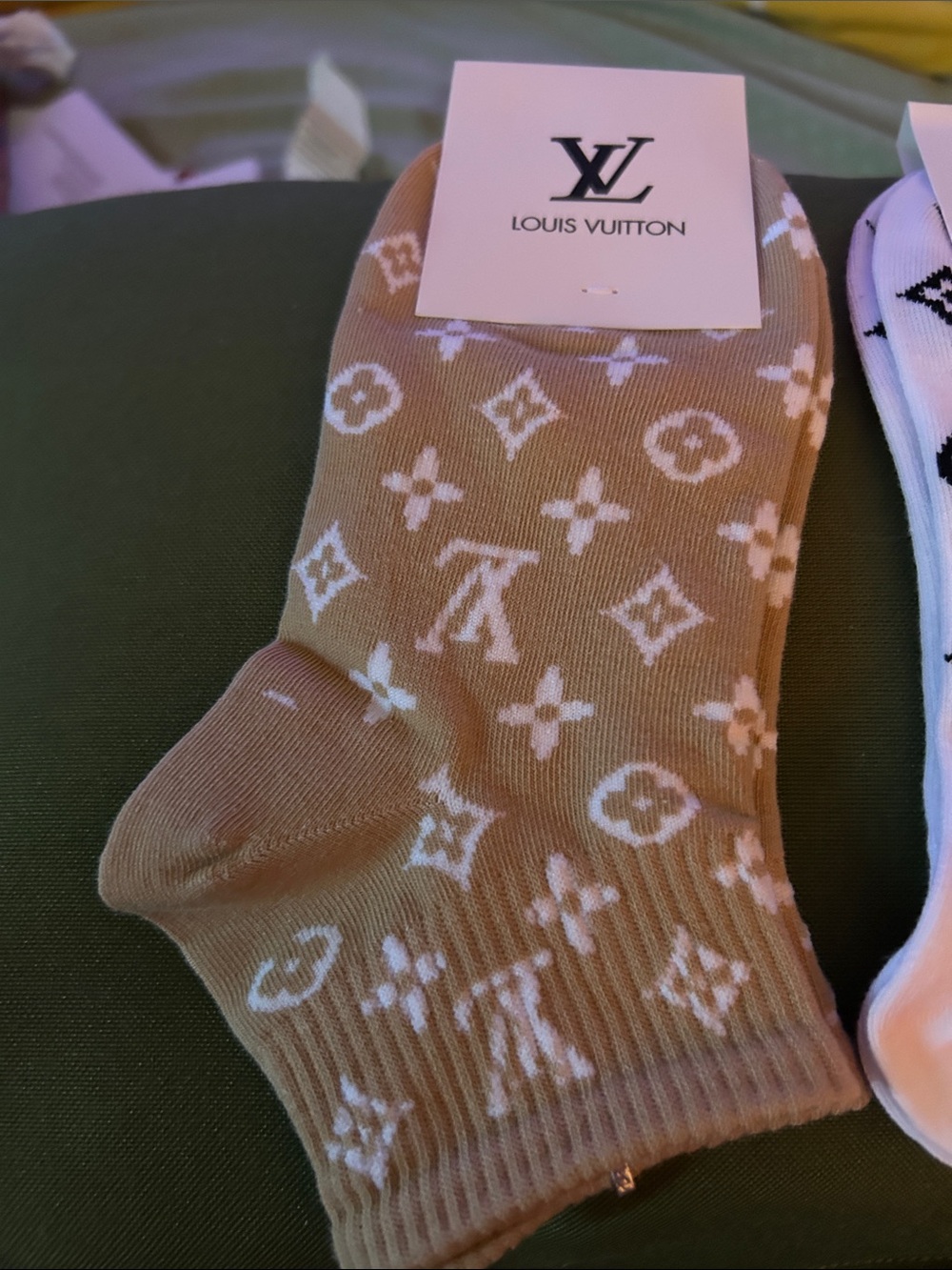 Louis Vuitton Monogram Ankle Socks - White, Tan, Gray - Picture 3 of 11